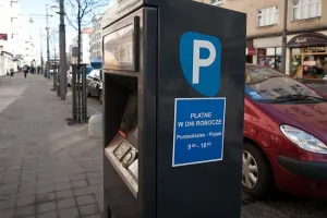 Zwolnieni po aferze parkingowej chcą wrócić do pracy. Dwóch z nich zeznawało w środę przed sądem
