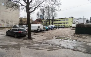 Parking, hotel i mieszkania we Wrzeszczu. A co z basenem?