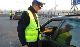Pijany kierowca proponował policjantowi... 100 tys. zł łapówki