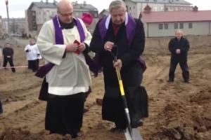 Rozpoczęła się budowa kościoła na Łostowicach