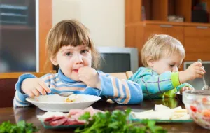Naucz dziecko dobrych nawyków żywieniowych