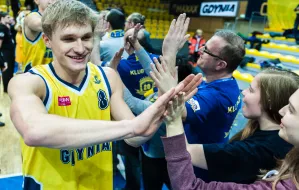 W Gdyni koszykarze pokazują lepsze oblicze