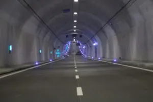 Zobacz przejazd tunelem pod Martwą Wisłą