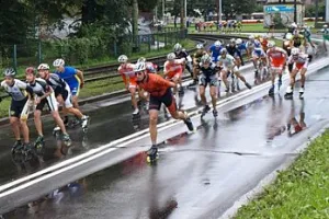 Blisko 400 rolkarzy osiągnęło metę