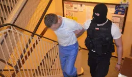 Fałszywi policjanci trafili do aresztu