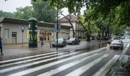 Jak znaleźć taksówki przy dworcu w Sopocie?
