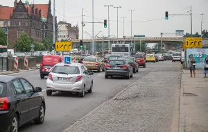 Trudne wakacje kierowców w centrum Gdańska