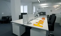 Gorące biurka - pomysł na miejsca pracy
