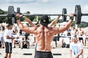 Obnażanie słabości, czyli crossfit na plaży w Sopocie