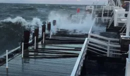 Uwaga na silny wiatr i sztorm na morzu