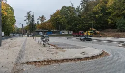 Kończy się budowa parkingu przy Cmentarzu Witomińskim
