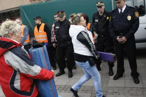 Strażnicy walczą z dzikim handlem