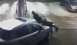 Pracownik stacji paliw potrącony przez pijanego kierowcę