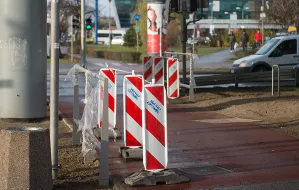 Gdańsk: ustawiają podpórki dla rowerzystów