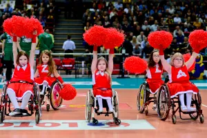 Cheerleaderki na wózkach wystąpią w USA