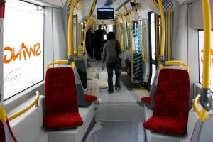 Więcej tramwajów, bo drzwi się nie domykają
