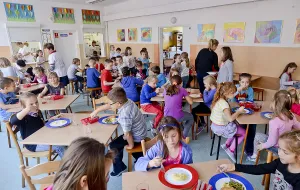 Opłaty za obiady tylko na konto? Nowe zasady w gdańskich w szkołach
