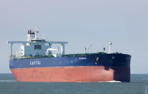 Kolejny tankowiec z ropą z Iranu przypłynie do Gdańska