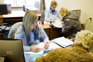 Mniej chętnych do pracy w urzędach