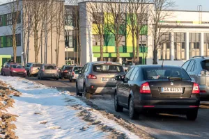 Zatoczki zamiast parkingów przy szkołach w Gdyni