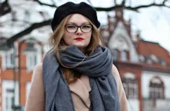Moda trójmiejskiej ulicy. Stylowe retro czy sportowa elegancja?