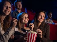 Kiedy i gdzie chodzić do kina, aby nie przepłacać?