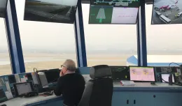 Z kamerą w wieży kontroli lotów