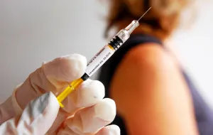 Trend antyszczepionkowy na Pomorzu? Coraz więcej rodziców z grzywną