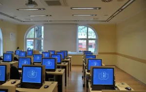 Nowoczesne centrum komputerowe na UG
