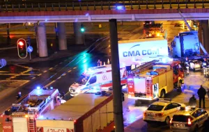 Nocny wypadek w Gdyni. Trzy osoby ranne