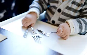 Historie kulinarne: dziecko w restauracji. Zabierać czy nie zabierać?
