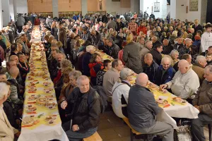 Śniadania wielkanocne dla potrzebujących