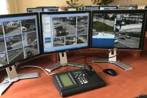 Z kamerą w gdyńskim centrum monitoringu wizyjnego