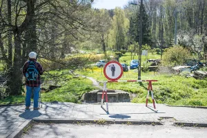 Sytuacja nad rzeką Kaczą niemal rok po letniej ulewie