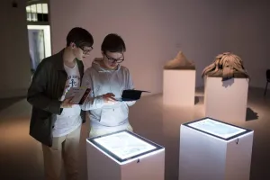 Sztuka przyszłości i z przeszłością. Nowości w galeriach