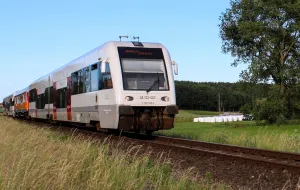 Wakacyjny pociąg do Helu w nietypowym zestawieniu z "bonanzą"