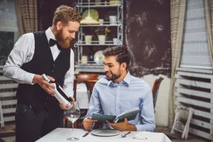 Sommelier radzi: winiarska etykieta