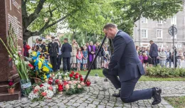 Prezydent Andrzej Duda złożył kwiaty pod pomnikiem w Gdańsku