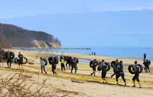 Bezpłatne treningi na plaży przed Runmageddonem