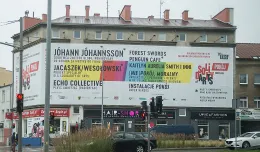 Nielegalna miejska reklama w centrum Wrzeszcza
