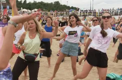 Zumba opanowała plażę w Brzeźnie