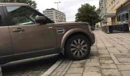 Remont chodnika przy Władysława IV. Kierowcy przypominają o parkowaniu