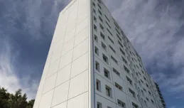 Gdynia: pomalowali blok na biało, mieszkańcy zachwyceni