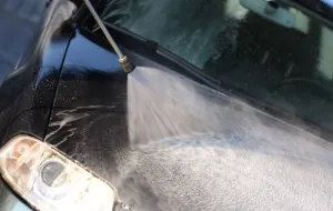Mycie auta na mrozie? Tak, ale z głową
