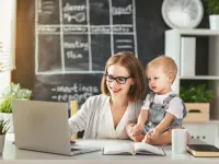 Powrót do pracy po urlopie macierzyńskim? Firmy wspierają młode mamy