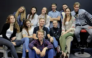 Studenci studium wokalno-aktorskiego zbierają na spektakl dyplomowy