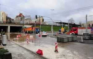 Skutki awarii w Gdyni: zdezorientowani pasażerowie i paraliż komunikacyjny
