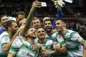 Boruc, Glik, Peszko - twarze Amber Cup