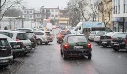 Kupcy chcą płatnego parkowania przy pl. Górnośląskim w Orłowie