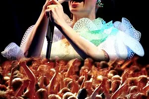 Björk - dziecko w sukience origami